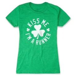 Running Women's Everyday Tee - Kiss Me I Am A Runner Shamrock